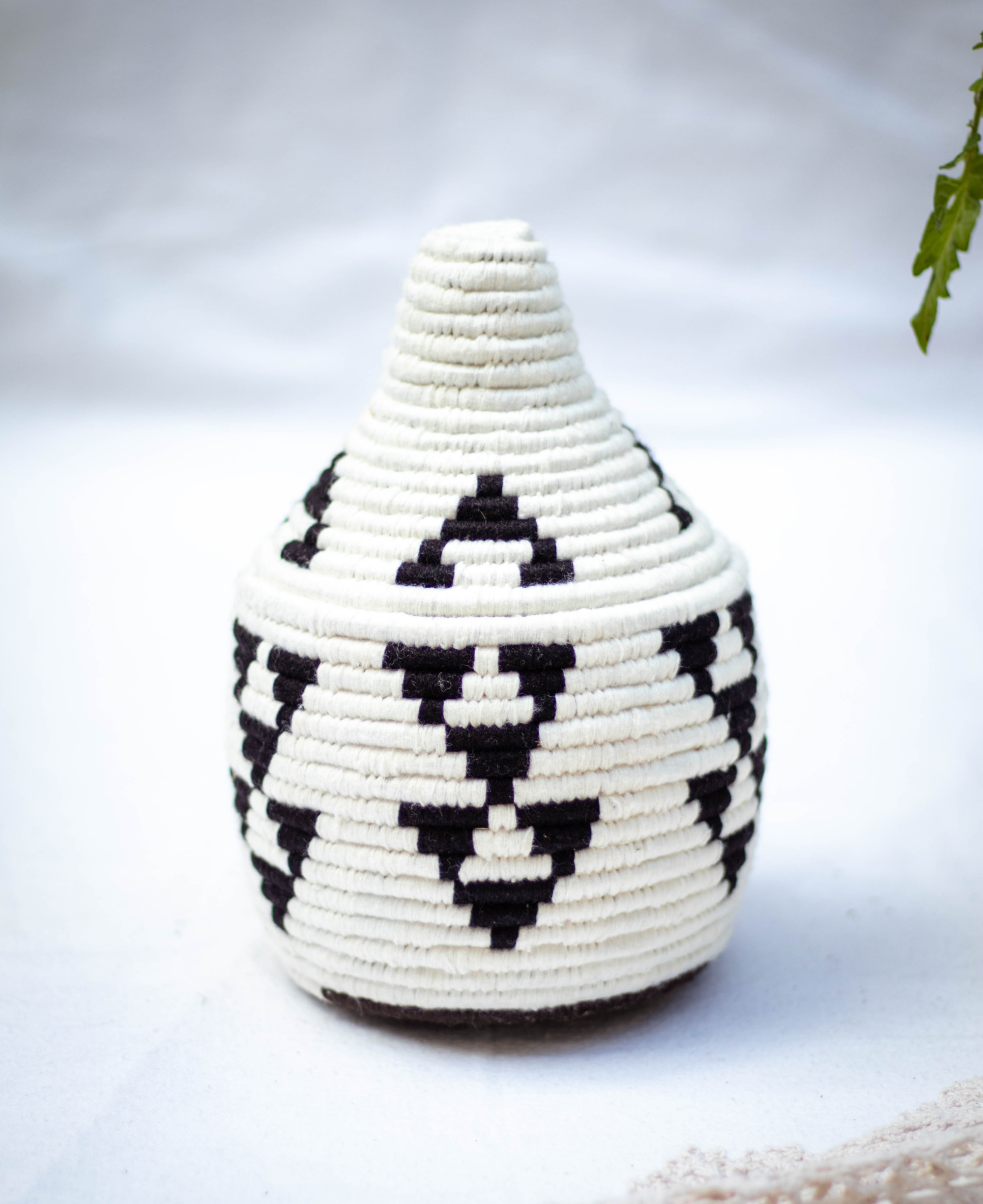 Hand-Woven Moroccan Wool Pot - 021