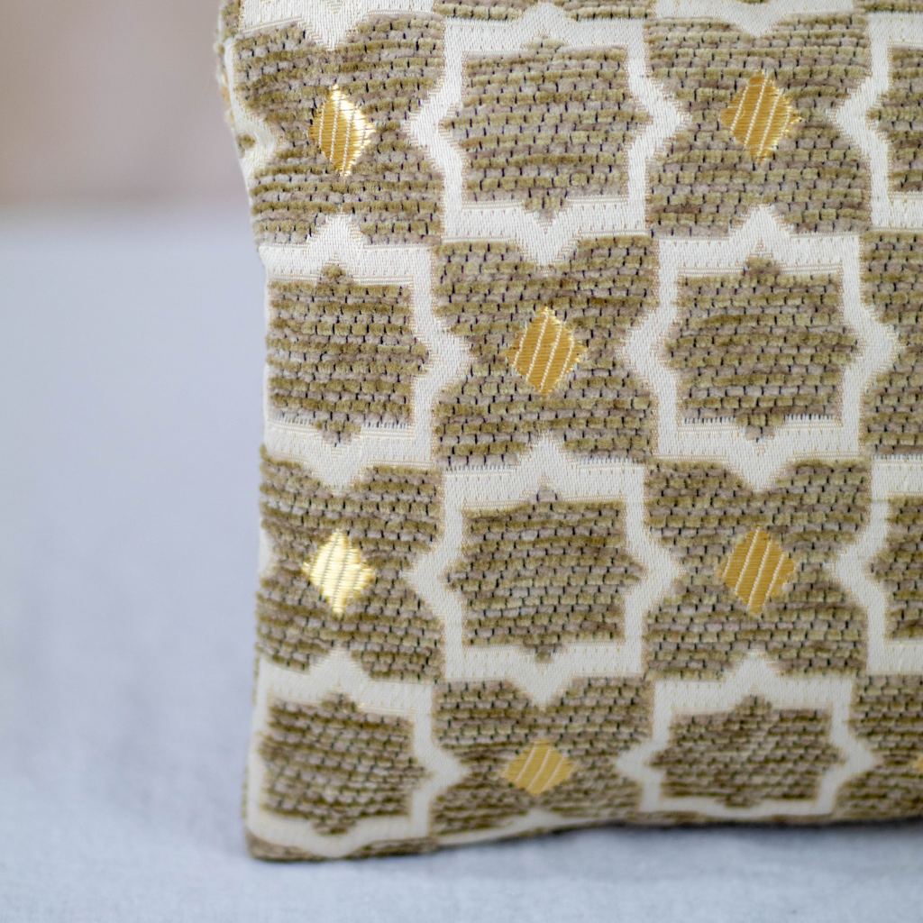 Tassel Clutch in Gold - Sleek Party Purse with Zip