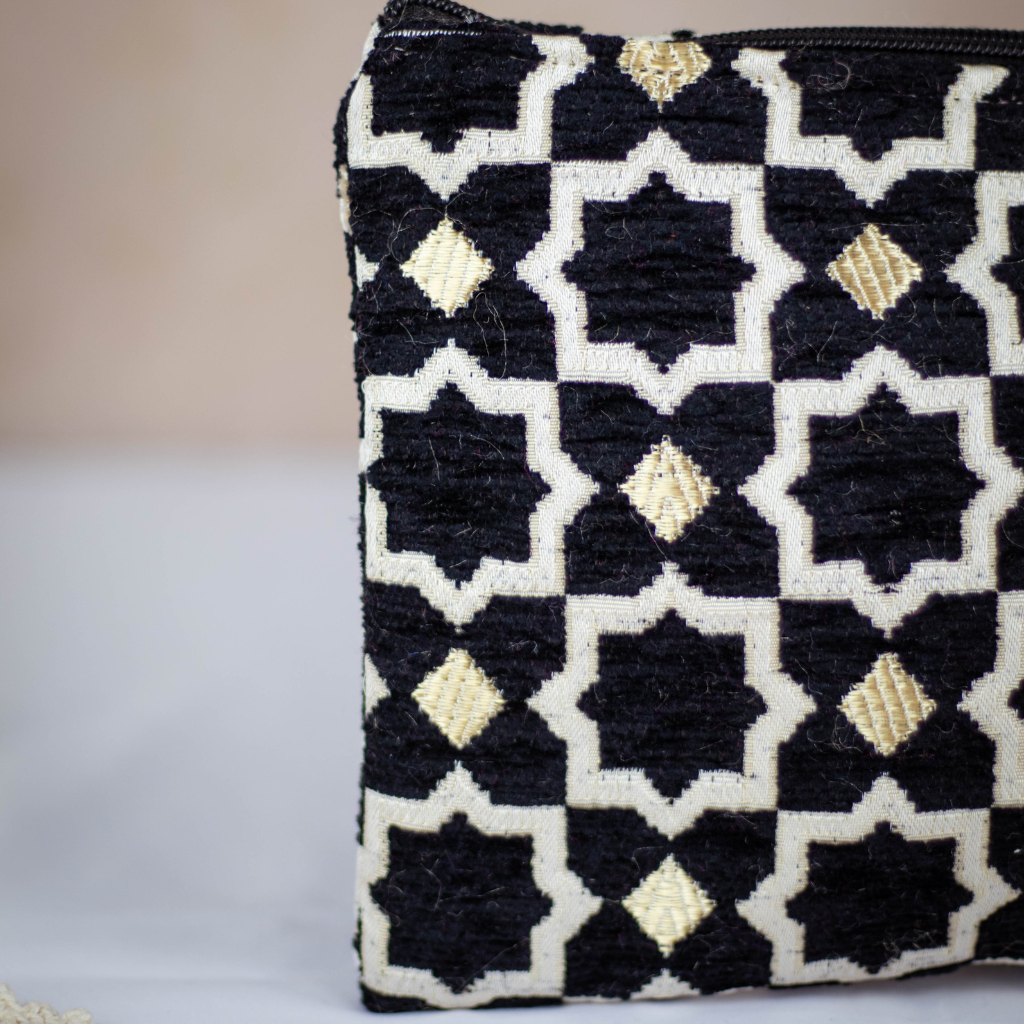 Tassel Clutch in Black - Sleek Party Purse with Zip