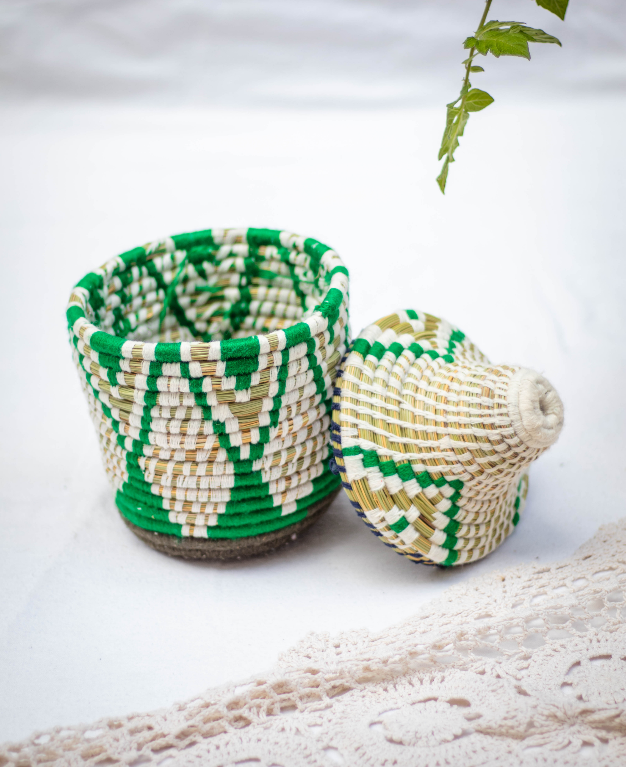 Hand -Woven Moroccan Wool Pot - 019