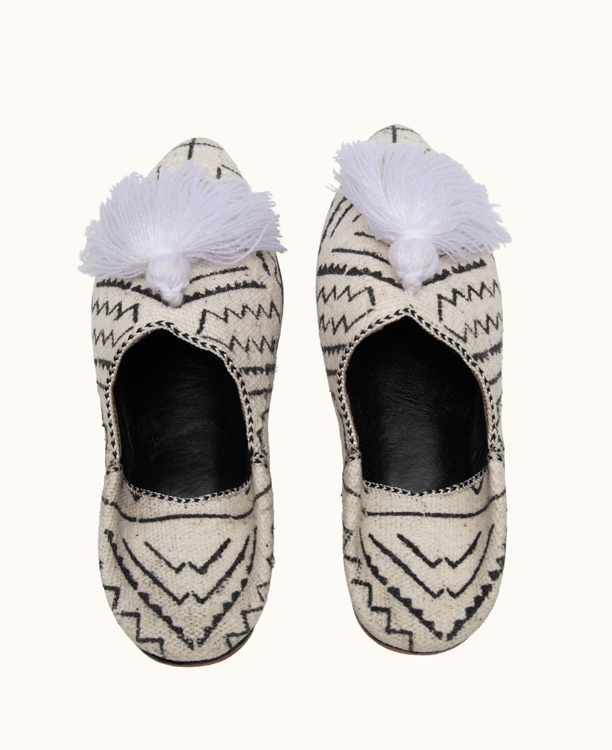 Moroccan Handmade Womens Babouche Slippers with African-Inspired Patterns