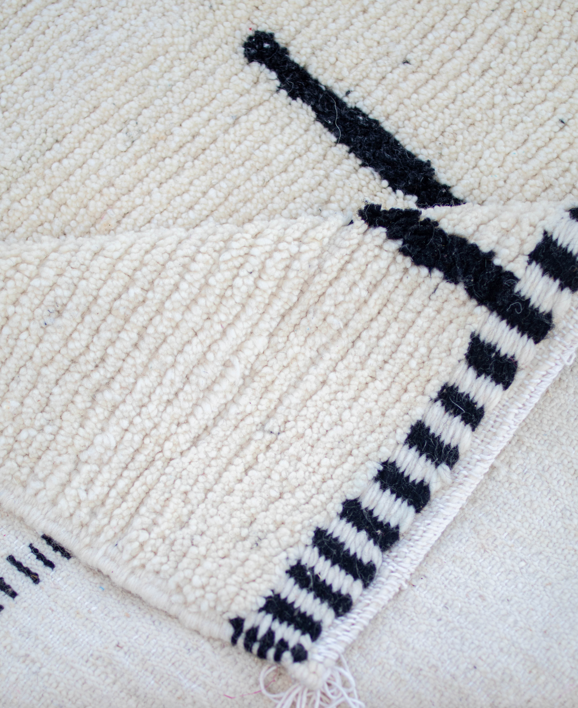 Moroccan Berber Beni Ourain Rug