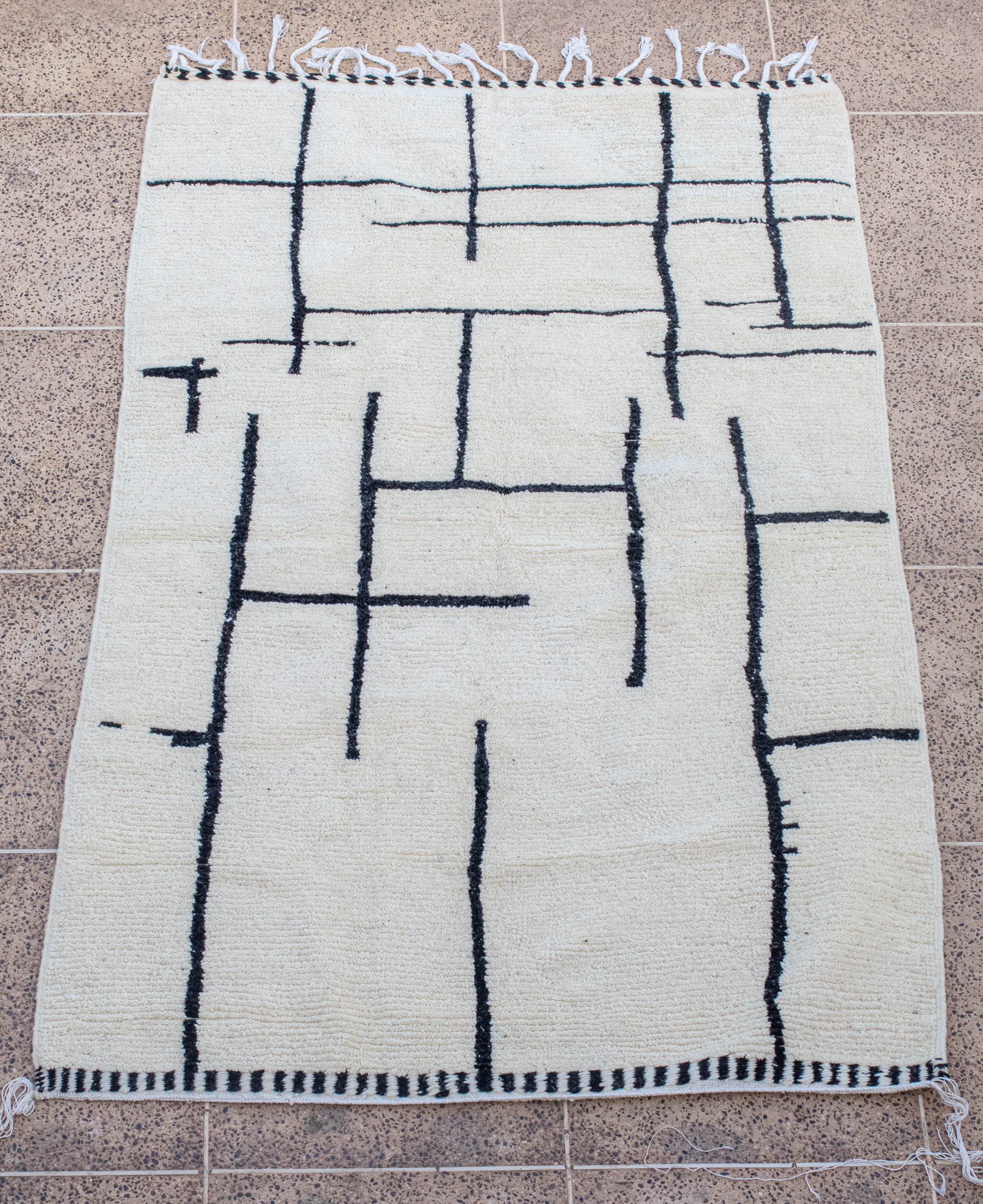 Moroccan Berber Beni Ourain Rug