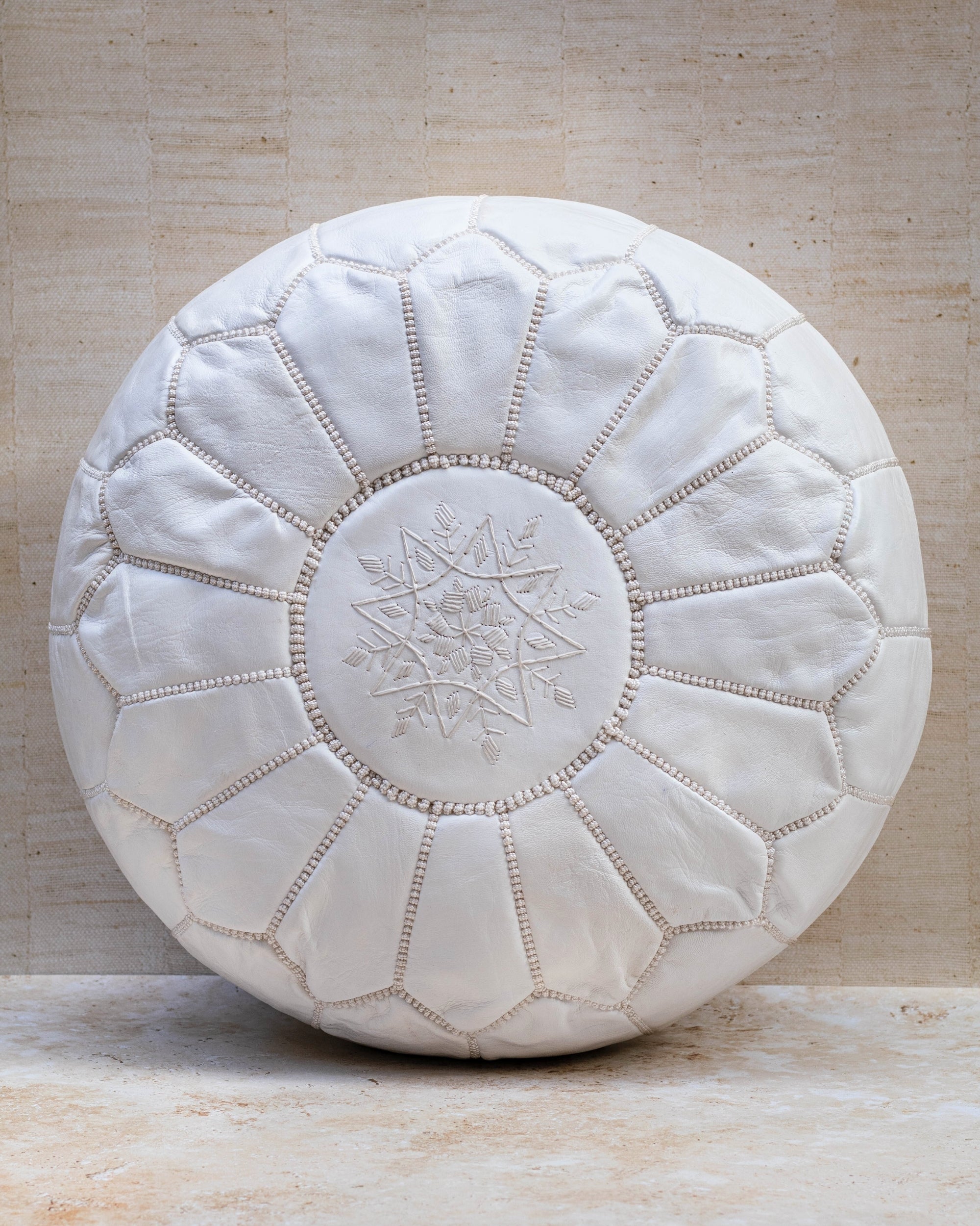 White Moroccan leather pouf – front view
