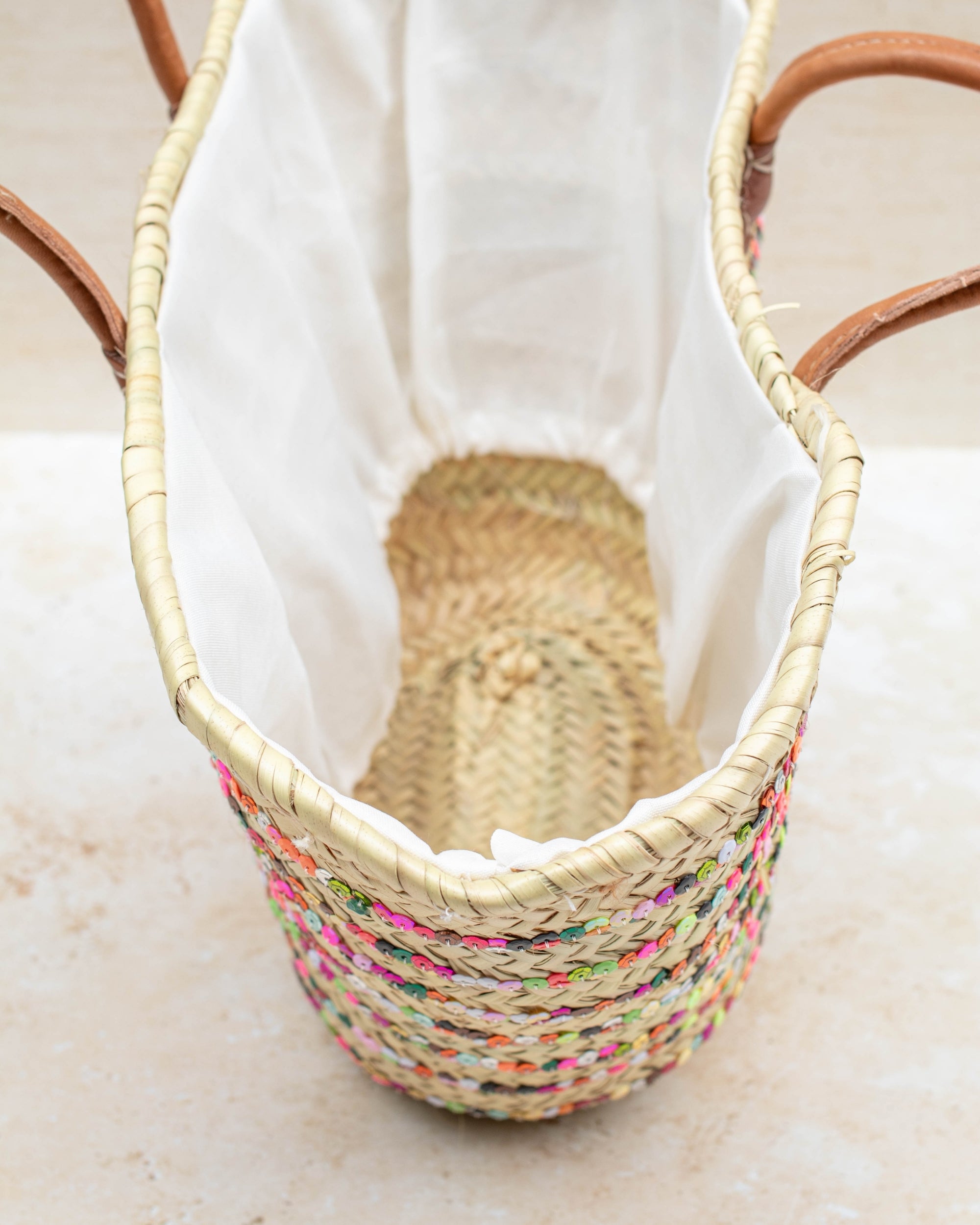 Interior view – cotton lining with drawstring closure