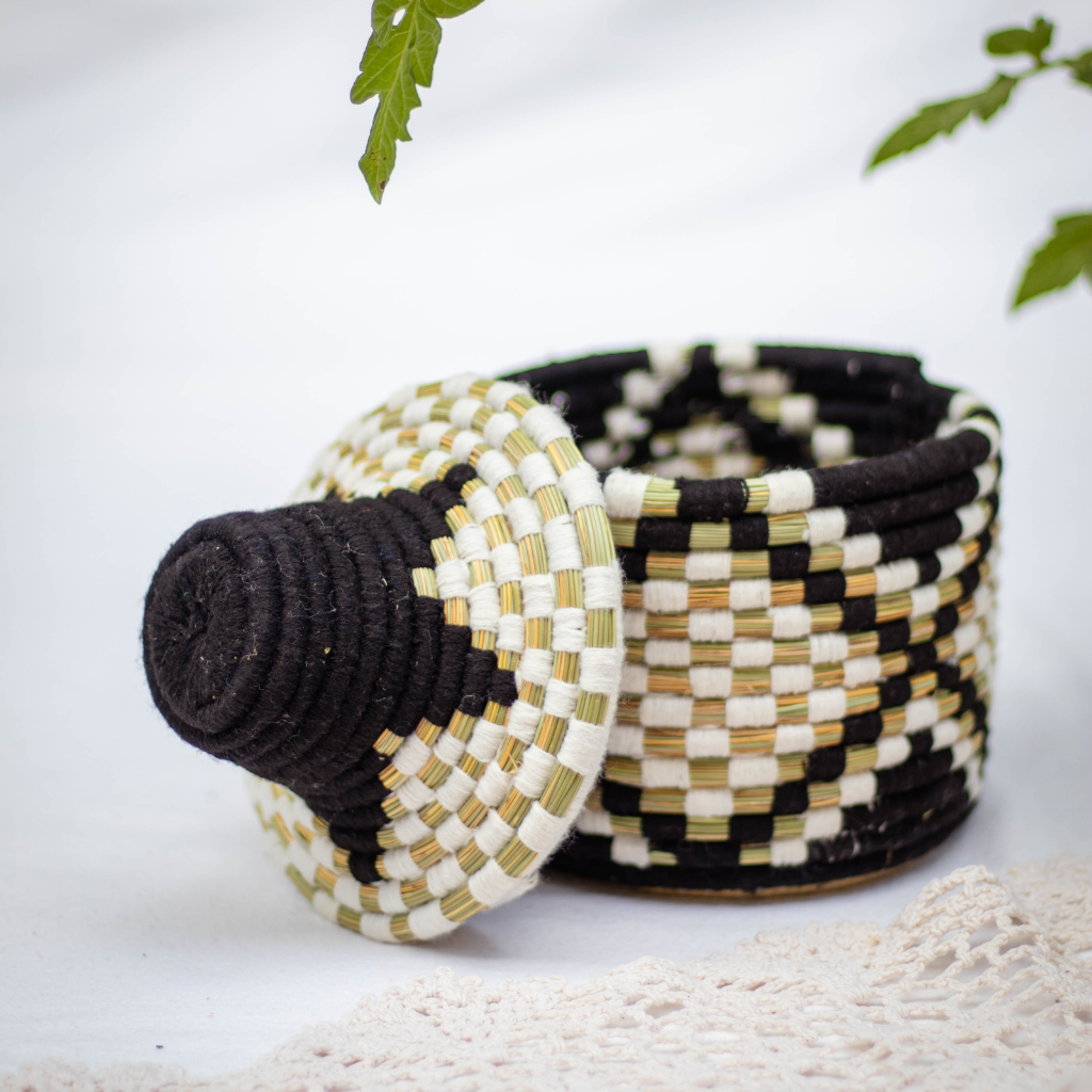 Hand-Woven Moroccan Wool Pot - 035