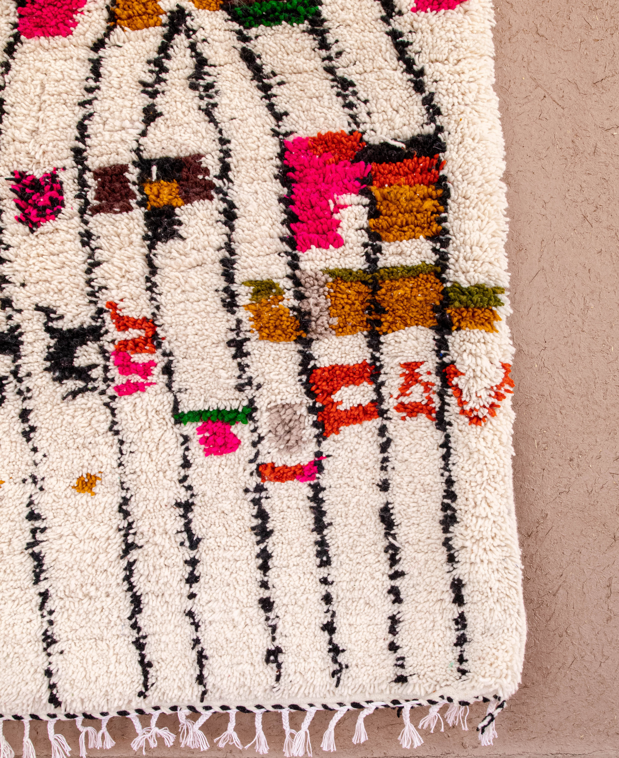 Moroccan Berber Beni Ourain Rug 