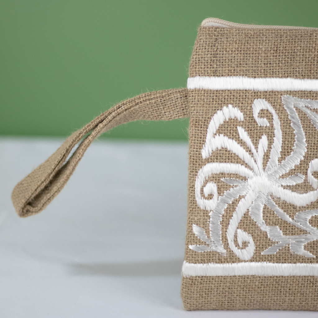 Moroccan Hand-Embroidered Hessian Clutch, White