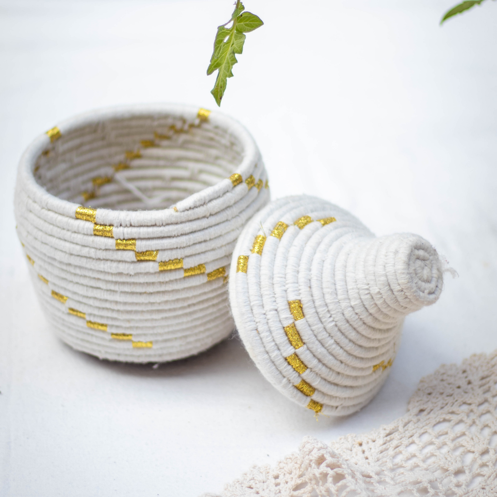 Hand-Woven Moroccan Wool Pot - 029