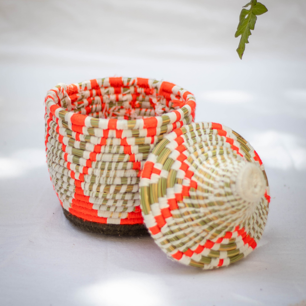 Hand-Woven Moroccan Wool Pot - 031