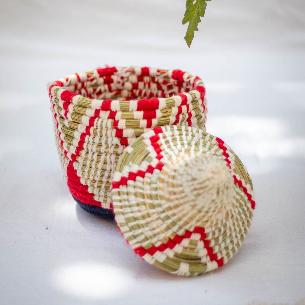 Hand-Woven Moroccan Wool Pot - 032