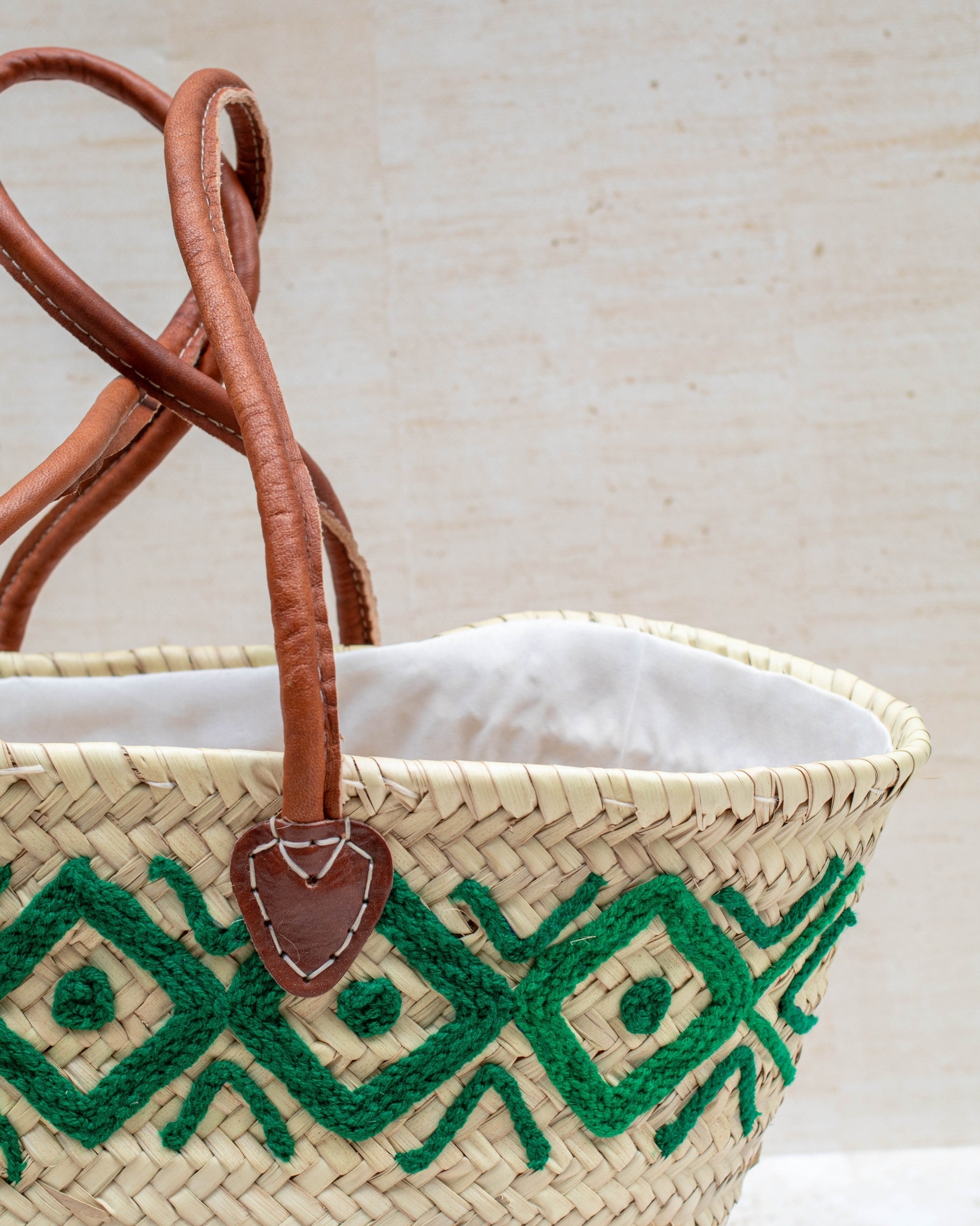 Interior view – cotton lining with drawstring closure