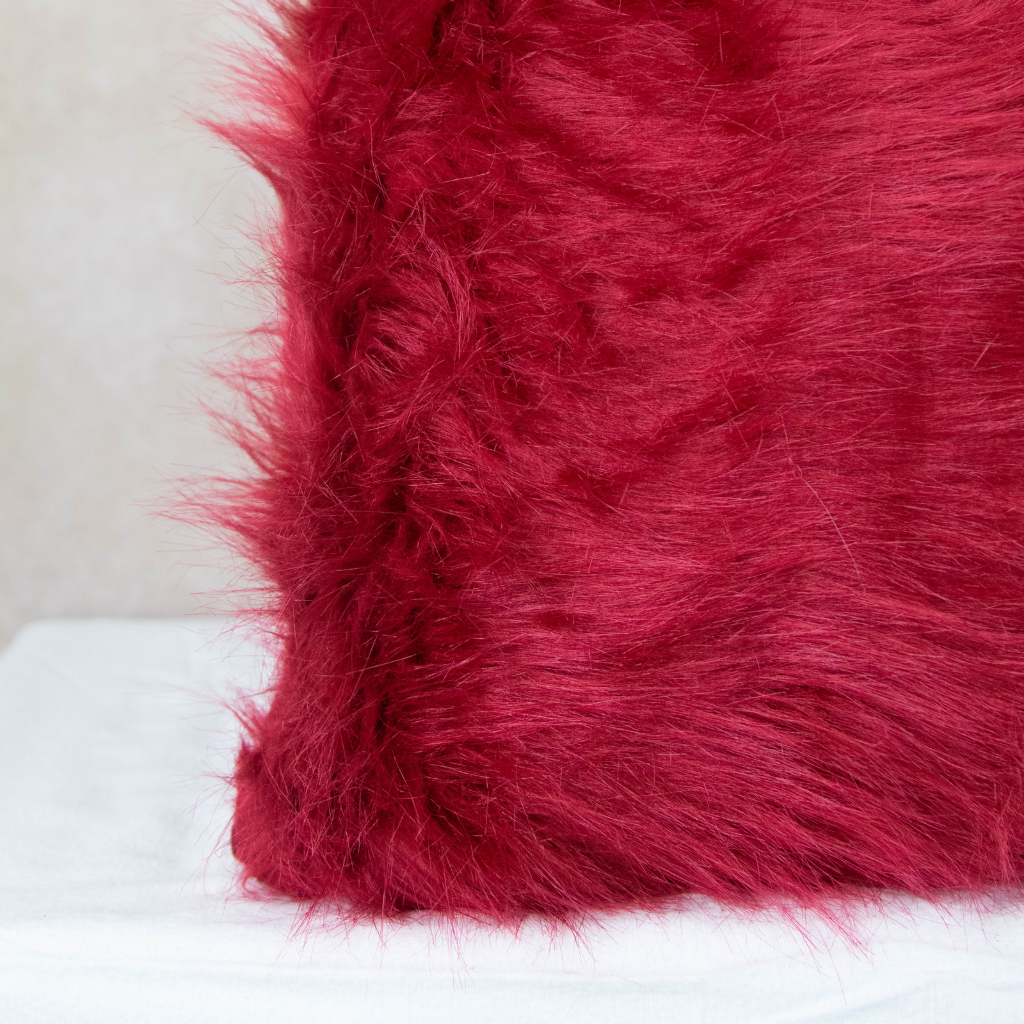 Super Soft Faux Fur Cushion Cover: Crimson